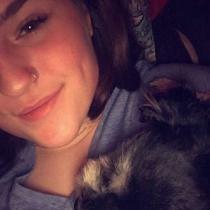 Meet your Posher, Kaytlin